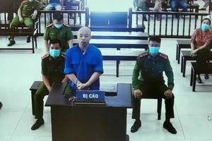 Đường ‘nhuệ’ khai 2 lần lao tới bị hại để… can ngăn