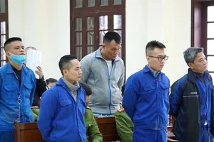 Chỉ đạo đánh người, Cường 'cận' bị 42 tháng tù