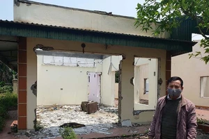 Sau khi bị nhóm Đường "nhuệ" chiếm giữ, trụ sở Công ty Lâm Quyết bị đập phá tan hoang, nhiều hồ sơ, tài sản bị biến mất.