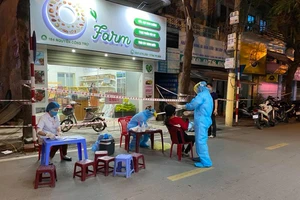 2 mẹ con dương tính COVID-19 khi nhập cảnh vào Australia