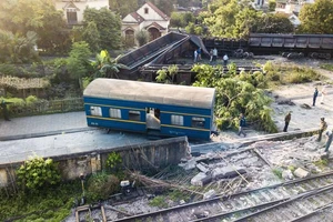 Lật đoàn tàu hỏa chở than ở Quảng Ninh, 1 người bị thương