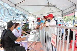 Chủ tịch TP Hải Phòng yêu cầu khởi tố nhà xe làm lây lan dịch bệnh 