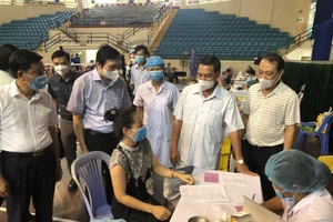 Hải Phòng đồng loạt tiêm vaccine Vero Cell tại 54 điểm