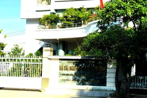 Chủ tịch Ninh Thuận yêu cầu Sở TN&MT kiểm điểm vì chậm giải quyết hồ sơ cho dân