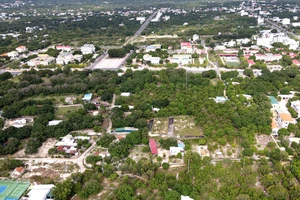 Khánh Hòa cho tồn tại 2.385 lô đất "hiến đất làm đường" ở Cam Lâm