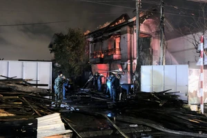 Cháy lớn tại xưởng đồ gỗ ở Khánh Hòa