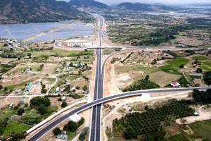 Cao tốc Nha Trang – Cam Lâm sẽ hoàn thành vào cuối tháng 5