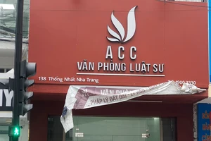 Đề nghị phạt công ty treo bảng 'Văn phòng luật sư' ở Nha Trang