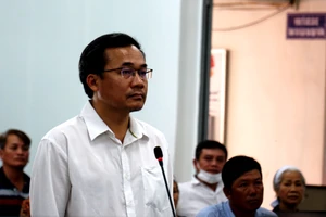 Cán bộ ngân hàng uống bia, lái xe Mercedes tông chết người rồi bỏ chạy bị phạt 2 năm tù