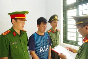 Bắt nhóm chở 6 người Trung Quốc nhập cảnh trái phép