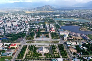 Tìm hướng phát triển kinh tế đô thị ở Ninh Thuận