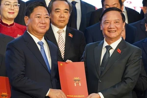 Tân chủ tịch Khánh Hòa: 'Hãy cùng nhau viết nên một chương mới...'