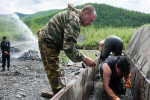 Kỳ 2: Đô đốc đem vàng 'khủng' của Sa hoàng đi giấu?