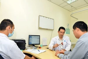 Đủ thứ bệnh từ smartphone