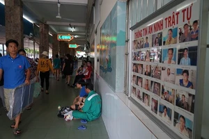 Bắt nghi can trộm điện thoại của bệnh nhân và người nuôi bệnh