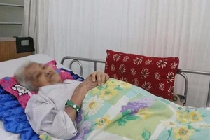 Phẫu thuật cứu sống cụ bà 90 tuổi vỡ động mạch chủ bụng