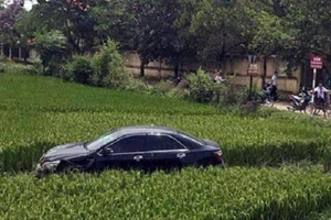 Tài xế đạp nhầm chân ga tông chết 3 học sinh bị bắt