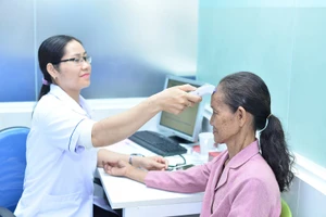 Khám bệnh ở trạm y tế 'xịn' như bệnh viện 