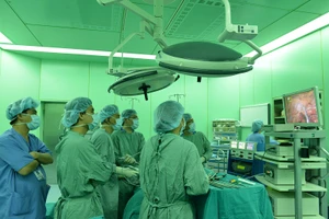 Lần đầu tiên VN áp dụng kỹ thuật mới tiêu diệt ung thư
