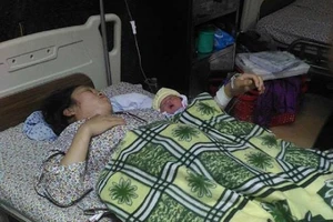 Bác sĩ BV huyện lần đầu ra tay cứu sản phụ trong đêm