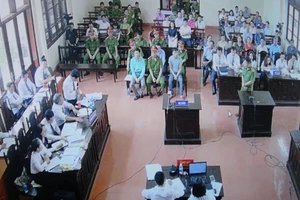 Xử BS Lương: LS đối chất trực tiếp với điều tra viên