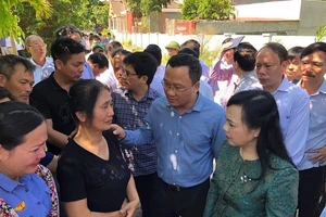 Bộ trưởng Y tế thăm nạn nhân vụ lật tàu 2 người chết