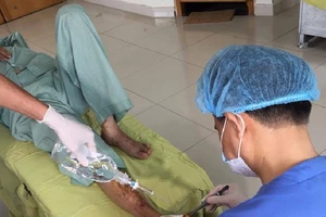 Bị hoại tử hết chân vì 17 năm mắc đái tháo đường 