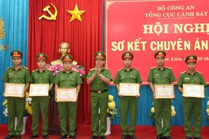 Cảnh sát hình sự 52 tỉnh thành phối hợp phá đường dây lừa đảo 