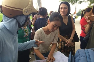 Căng thẳng vụ công an mời phụ huynh tố lạm thu trên Facebook