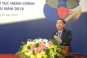 Chi phí 'bôi trơn' vẫn là gánh nặng của người kinh doanh 
