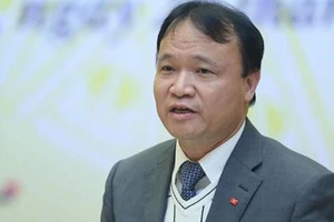 Bộ Công Thương nói về đóng dấu mật với giá điện, xăng