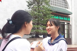 HS than khó với đề Toán chuyên lớp 10 trường Khoa học tự nhiên