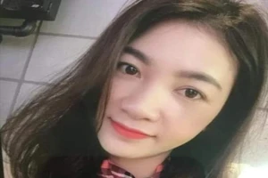 Hotgirl điều hành đường dây mại dâm cho khách nước ngoài