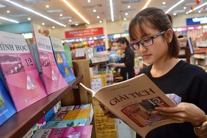 Giáo viên mỗi trường được bỏ phiếu kín để chọn SGK