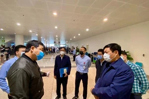 Ca thứ 55, 56 nhiễm COVID-19, bay từ Châu Âu đến Hà Nội