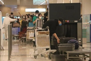 Thêm 2 ca mắc COVID-19: 1 nhân viên casino từ Campuchia trở về