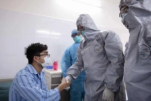 Thêm 11 bệnh nhân COVID-19 tại Việt Nam được điều trị khỏi