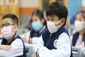 Bộ GD&ĐT: Xem xét cho HS địa phương nguy cơ thấp đi học lại