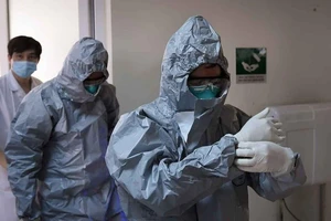 Sau 8 ngày 'yên bình': Việt Nam ghi nhận thêm 2 ca COVID-19