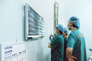 Khai thác bệnh sử em trai phát hiện anh trai mắc bệnh hiếm