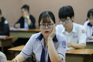 Thí sinh đăng ký bài tổ hợp Khoa học tự nhiên giảm mạnh