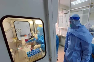 Thêm 12 ca COVID-19: Đà Nẵng 6, Hải Dương 4, Hà Nội 1