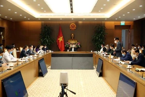 Vaccine ngừa COVID-19 sẽ có cả tiêm chủng mở rộng và dịch vụ