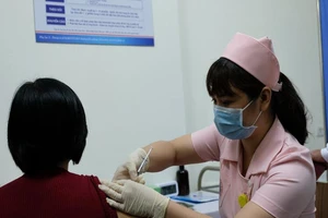 Hôm nay vaccine Covivac bắt đầu thử nghiệm mũi 2