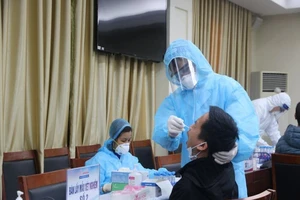 Sáng 22-4: 6 ca mắc mới, 27 tỉnh đã tiêm vaccine COVID-19