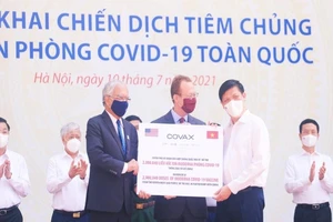 Chính thức phát động chiến dịch tiêm vaccine lớn nhất lịch sử