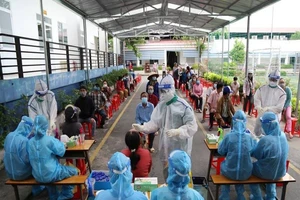  Tối 18-7 thêm 2.828 ca COVID-19, cả ngày TP.HCM ghi nhận 4.692 ca