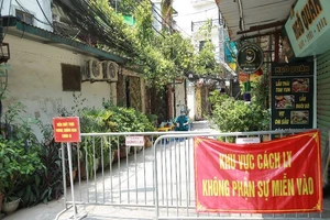 Hà Nội: Người phụ nữ bị sốt, tiêu chảy, nhập viện 7 ngày bất ngờ mắc COVID-19