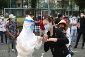 Sáng 26-7 thêm 2.708 ca mắc, cả nước vượt 100.000 bệnh nhân