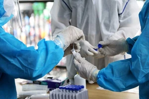 'Bác sĩ ơi!' hỗ trợ F0, F1 tư vấn, chăm sóc sức khoẻ trực tuyến qua điện thoại